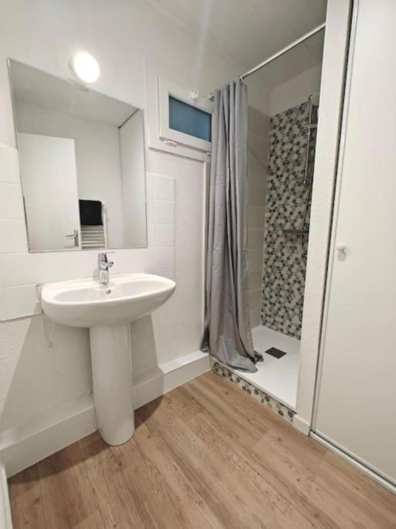Logement Entier Style Chalet - 1 A 5 Pers - Langon  Zewnętrze zdjęcie