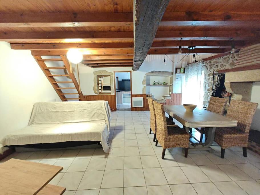 Logement Entier Style Chalet - 1 A 5 Pers - Langon  Zewnętrze zdjęcie